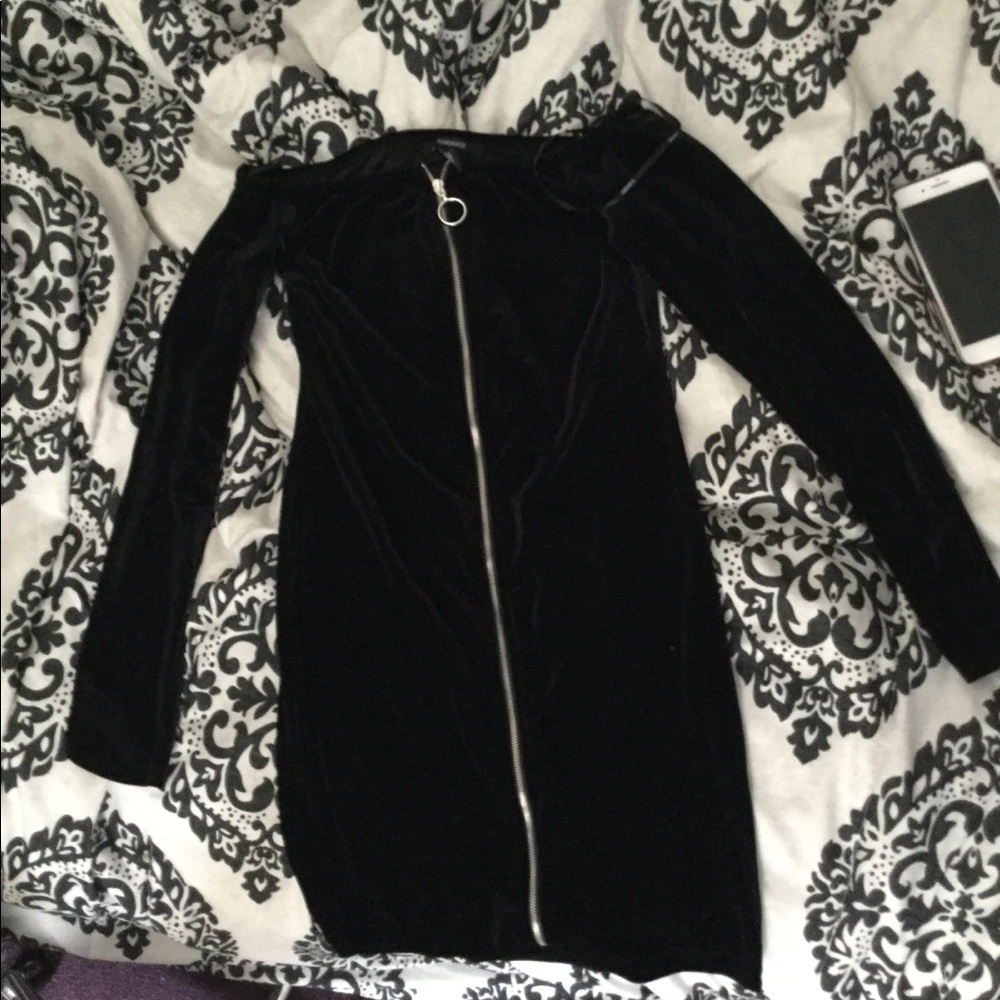 Black Bodycon Zipped Dress